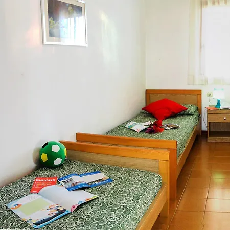 Apartament ;casa Paola 232s *